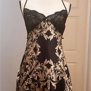 Chemise slip black with gold leaves